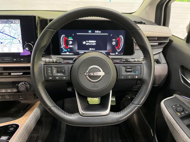 �y�����v�����X�e�A�����O�z�㎿�Ȋv���g�p���邱�ƂŁA��ɂ����������݂ƂĂ��^�]���₷���n���h���ł���