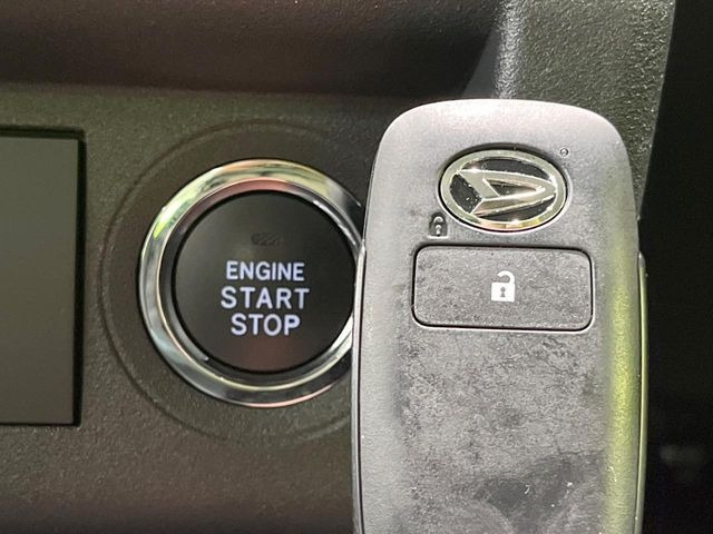 �y�L�[�t���[�V�X�e���z�J�o����|�P�b�g�ɓ��ꂽ�܂܂ł��h�A�̎{���E�������\�ȃX�}�[�g�L�[�𑕔��B�G���W���̃I���E�I�t�����J�M�����o���K�v����������Ƃ��Ă��֗��ł���