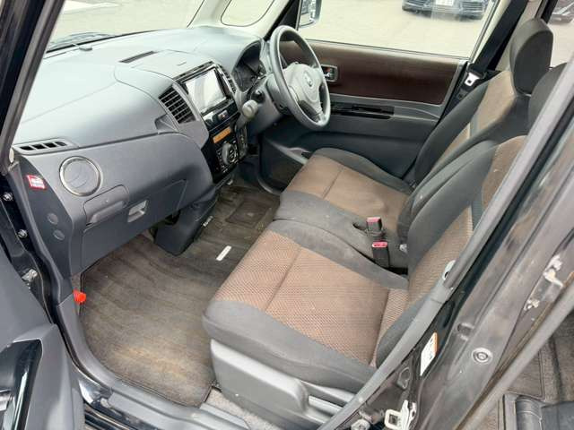 �C�ɂȂ邨�Ԃ�����܂�����E�̓d�b�ԍ����璼�ڂ��X�ɂ��₢���킹���������B�x�����@����ԗ����A��Ԃ܂łȂ�ł������������Ē����܂��B�X�^�b�t�ꓯ���A�����҂����Ă���܂��B