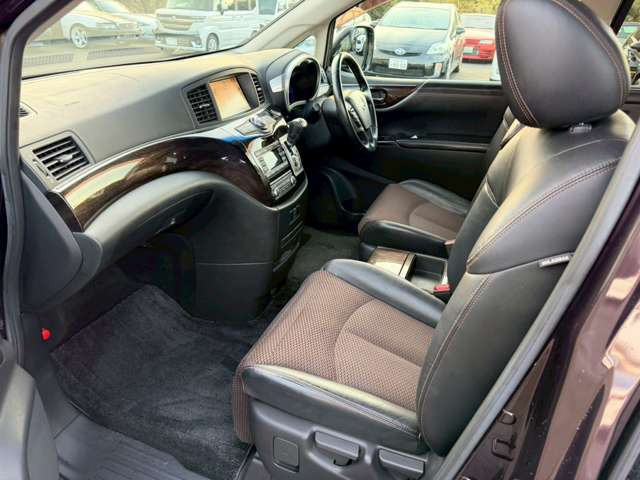 �C�ɂȂ邨�Ԃ�����܂�����E�̓d�b�ԍ����璼�ڂ��X�ɂ��₢���킹���������B�x�����@����ԗ����A��Ԃ܂łȂ�ł������������Ē����܂��B�X�^�b�t�ꓯ���A�����҂����Ă���܂��B