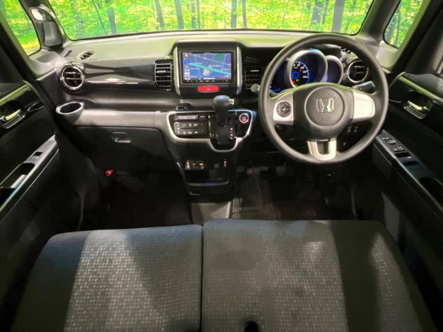 N-BOXカスタムG SSパッケージ ブラックスタイル