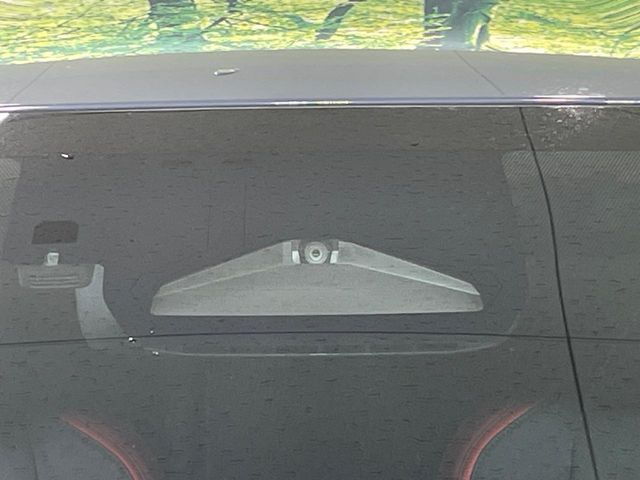 �y�g���^�Z�[�t�e�B�Z���X�z���s���ɑO���̎ԗ�����F�����A�Փ˂������Ȏ��͌x��ƃu���[�L�ŏՓˉ���Ɣ�Q�y�����A�V�X�g�B�����S�Ƀh���C�u�����y���݂��������܂��B