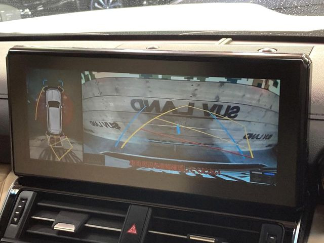 �y�p�m���~�b�N�r���[���j�^�[�z��p�̃J�����ɂ��A�ォ�猩���낵���悤�Ȏ��_��360�x�N���}�̎��͂��m�F���邱�Ƃ��ł��܂������p�������m�F���₷���A�����ꏊ�ł̐؂�Ԃ��⒓�Ԃ��X���[�Y�ɍs���܂��B