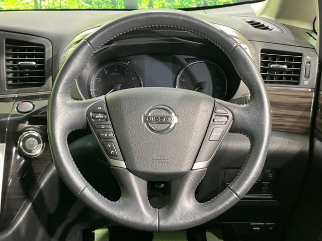 �y�X�e�A�����O�X�C�b�`�z�^�]���A�O������ڐ������炷���ƂȂ��A�I�[�f�B�I���̑��삪�\�ȕ֗��@�\!���S&���K�ȃh���C�u�����o���Ă���܂���