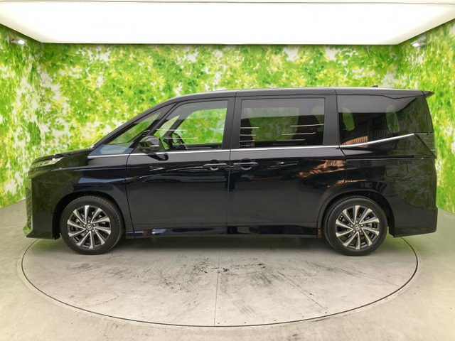 ヴォクシー1.8 ハイブリッド S-Z