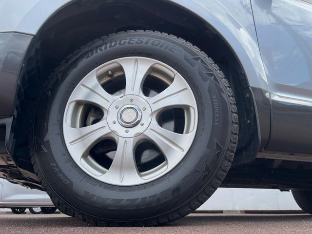 �y16�C���`�A���~�z�C�[���z�O�ςɃ}�b�`�����A���~�z�C�[���𑕒����Ă���܂��B�e��A���~�z�C�[����A�X�^�b�h���X�^�C�����戵�����Ă���܂��B���񂲑��k����������