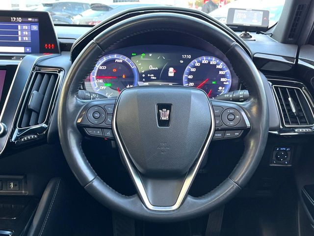 �y�����v�����X�e�A�����O�z�㎿�Ȋv���g�p���邱�ƂŁA��ɂ����������݂ƂĂ��^�]���₷���n���h���ł���