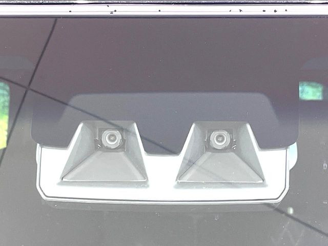 �y�X�}�[�g�A�V�X�g�z���s���ɑO���̎ԗ�����F�����A�Փ˂������Ȏ��͌x��ƃu���[�L�ŏՓˉ���Ɣ�Q�y�����A�V�X�g�B�����S�Ƀh���C�u�����y���݂��������܂��B