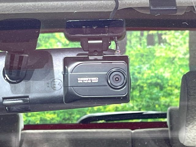 �y�h���C�u���R�[�_�[�z�h���C�u���R�[�_�[����!���s���͂������A������^�]�⎖�̂ɑ��������ہA�f���ŋL�^���A����̃��X�N�ɔ����܂��B���L�^�pSD�J�[�h�͂��q�l�����g�ł��������������K�v������܂��B