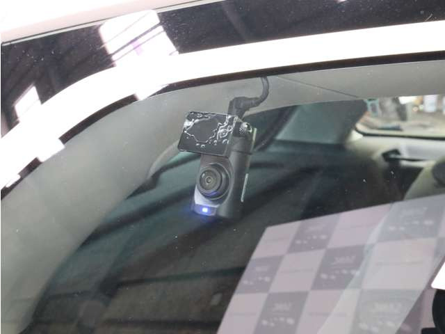 C3エアクロスSUVシャイン ブルーHDi ディーゼル