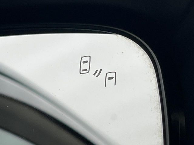 �y�����r�[�N���f�B�e�B�N�V�����z���s���A�h�A�~���[�̎��p�ɂȂ�₷���ӏ��Ɍ㑱�Ԃ��ڋ߂���ƃT�C�h�~���[�t�߂Ɍx����\���A�h���C�o�[�ɒ��ӊ��N�ƁA����̍ۂ̓n���h��������A�V�X�g�����܂��B