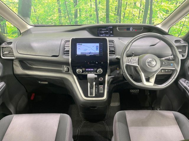 セレナ2.0 ハイウェイスター Vセレクション