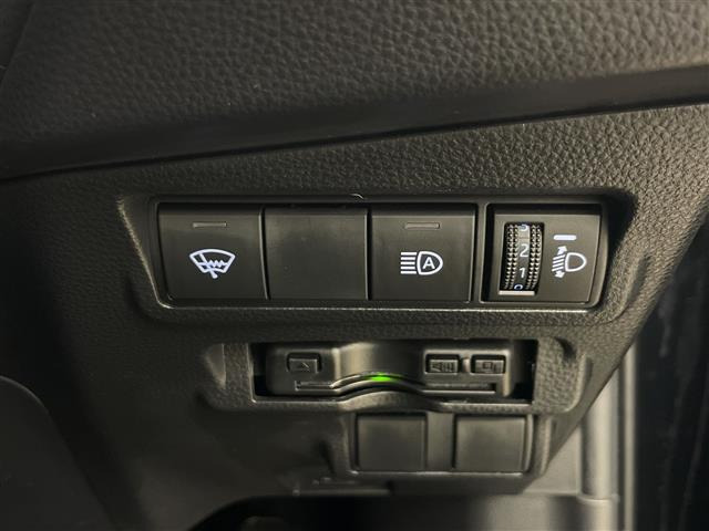 カローラクロス1.8 ハイブリッド G E-Four 4WD