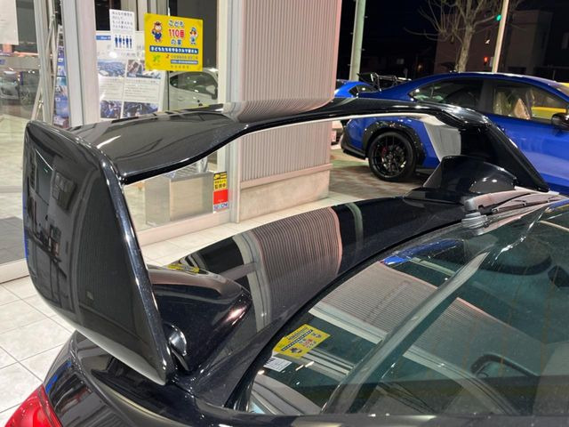 �y��^�����X�|�C���[�z�X�|�[�c�J�[�炵�����O�b�ƈ�������^�����X�|�C���[�𑕒��􍂑����s���̃X�^�r���e�B(���s���萫)����ɖ𗧂��܂��B