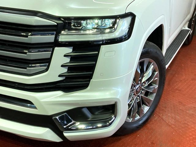 �yLED�w�b�h���C�g�z���V����ԑ��s�����ǍD�Ȏ��E���m�ۂ����S���ĉ^�]�ł��鍂�P�xLED�w�b�h���C�g�𑕔�!�_�����x�������A����d�͂��}�����Ă��܂��B