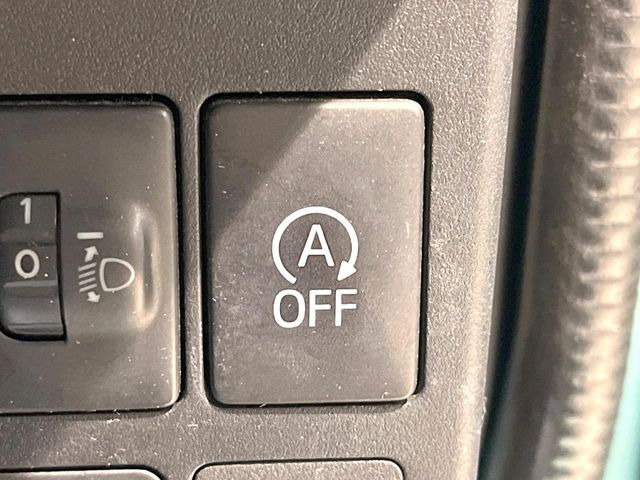 �y�A�C�h�����O�X�g�b�v�z�ԐM����a�؂Œ�Ԃ����ۂɃG���W�����~���A���ʂȔR���̏����}���܂��B�R��������ی�ɂȂ���@�\��G���W���̓u���[�L�𗣂��΍Ďn�����܂��B