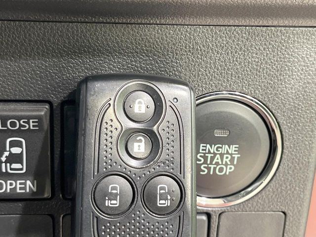 �y�L�[�t���[�V�X�e���z�J�o����|�P�b�g�ɓ��ꂽ�܂܂ł��h�A�̎{���E�������\�ȃX�}�[�g�L�[�𑕔��B�G���W���̃I���E�I�t�����J�M�����o���K�v����������Ƃ��Ă��֗��ł���