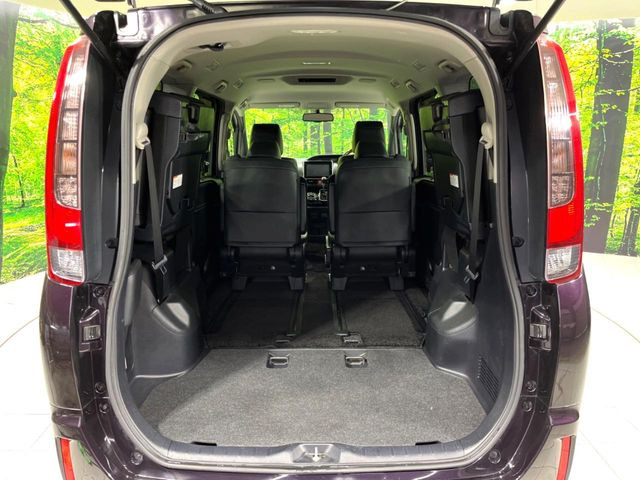 ���i�̂���������ʋ΁A���}���ɏ\���ȉ׎��X�y�[�X���m�ۂ��Ă���܂��B�Z�J���h�V�[�g��|���ƁA�傫�ȉו��̐ύڂ��\�ł���