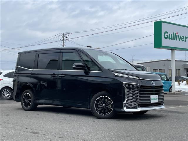 ヴォクシー1.8 ハイブリッド S-Z E-Four 4WD