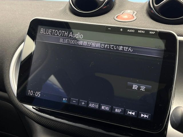 ��Bluetooth:���莝���̃X�}�[�g�t�H���ȂǂƐڑ����A�n���Y�t���[�ʘb��Տꊴ����~���[�W�b�N�Đ������y���݂��������܂��B�����ڑ��ł��̂Ŕς킵��������܂����