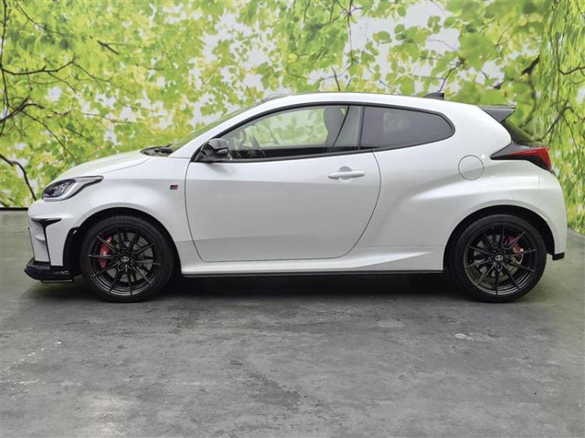 GRヤリス1.6 RZ ハイ パフォーマンス 4WD