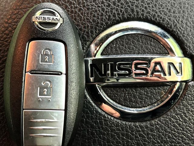 �y�C���e���W�F���g�L�[�z�J�o����|�P�b�g�ɓ��ꂽ�܂܂ł��h�A�̎{���E�������\�ȃX�}�[�g�L�[�𑕔��B�G���W���̃I���E�I�t�����J�M�����o���K�v����������Ƃ��Ă��֗��ł���