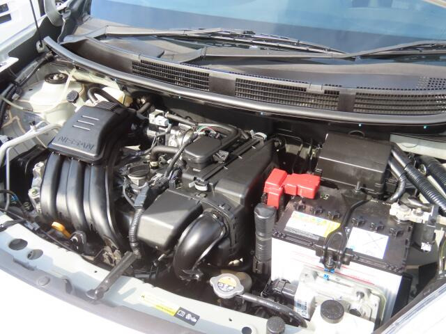 �G���W�����[�������ꂢ�ł���B�@�֋@�\�n���ǍD�ł��B�[�ԑO�ɓ_���������s���܂��B�G���W���I�C���E�I�C���t�B���^�[�E�G�A�R���t�B���^�[�E���C�p�[�S���͕K�������v���܂�(�G�A�R���t�B���^�[�́A�����Ԃ̂�)