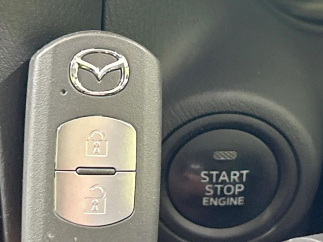 �y�A�h�o���X�g�L�[�z�J�o����|�P�b�g�ɓ��ꂽ�܂܂ł��h�A�̎{���E�������\�ȃX�}�[�g�L�[�𑕔��B�G���W���̃I���E�I�t�����J�M�����o���K�v����������Ƃ��Ă��֗��ł���