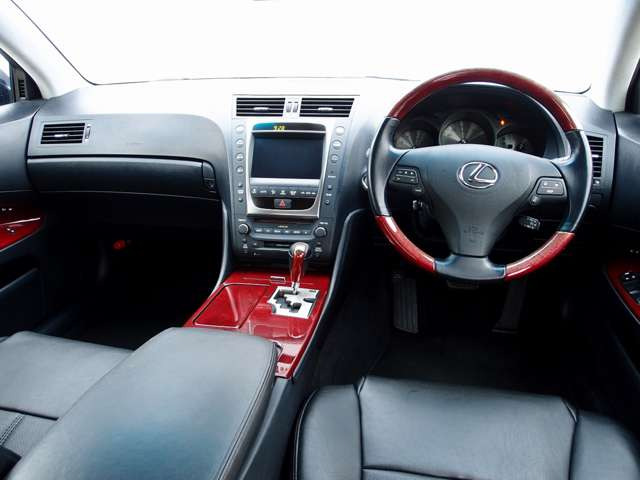 �������Y��Ƀ��[���N���[�j���O�ς݂ƂȂ�A���΂��̏L����F���܂̏L����������܂���B�������v�V�[�g����������Ă���܂����A���Г��Ɏ��ɂ�Dotty����p�V�[�g�J�o�[��V�i��t���ς݂ƂȂ�܂�