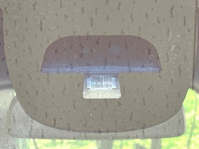 �y�V�e�B�u���[�L�A�N�e�B�u�V�X�e���z�ᑬ���s���ɑO���̎ԗ�����F�����A�Փ˂������Ȏ��͌x��ƃu���[�L�ŏՓˉ���Ɣ�Q�y�����A�V�X�g�B�����S�Ƀh���C�u�����y���݂��������܂��B