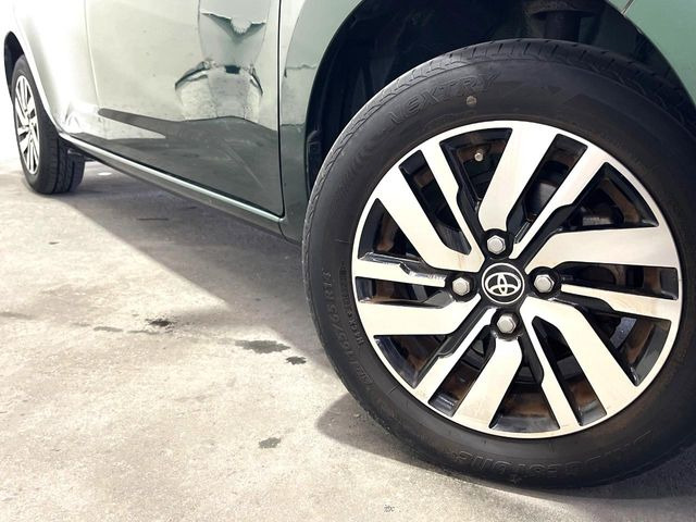 �y����14�C���`�A���~�z�C�[���z�O�ςɃ}�b�`���������A���~�z�C�[���𑕒����Ă���܂��B�e��ЊO�A���~�z�C�[����A�X�^�b�h���X�^�C�����戵�����Ă���܂��B���񂲑��k����������