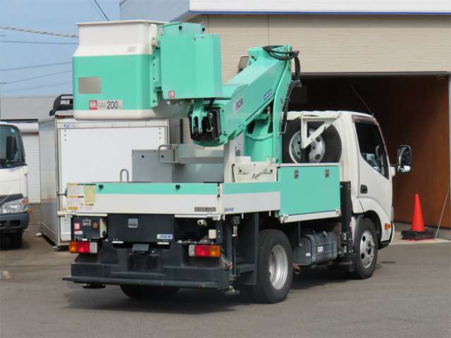 デュトロ高所作業車