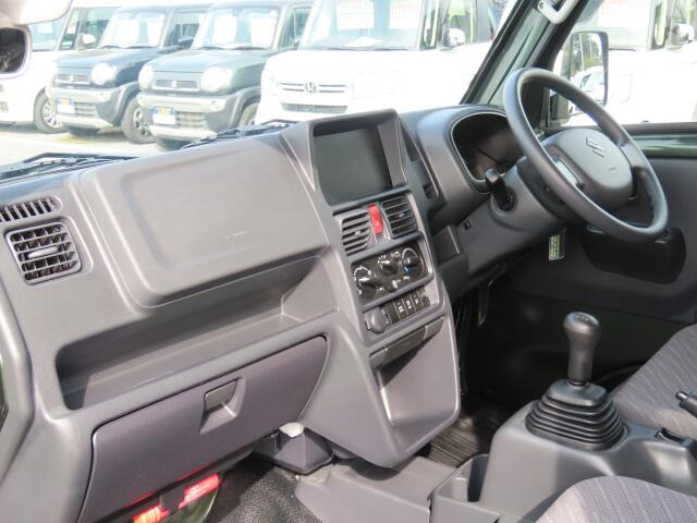 ���O���̐��|�E�K���X�n�{�f�B�R�[�e�B���O��CAR�N���[�j���O���Ǝ҂��{�H�������܂��̂ő�ϐ����B�I���b�N�X�����Ԃł݂͂Ȃ��܂ɉ��K�ȃh���C�u�����񑩁B