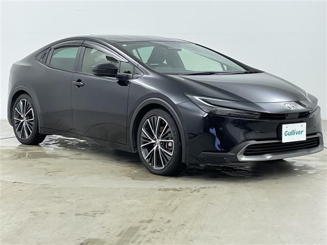 プリウス2.0 G E-Four 4WD