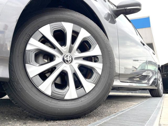 �y����15�C���`�A���~�z�C�[���z�O�ςɃ}�b�`���������A���~�z�C�[���𑕒����Ă���܂��B�e��ЊO�A���~�z�C�[����A�X�^�b�h���X�^�C�����戵�����Ă���܂��B���񂲑��k����������