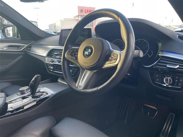 5シリーズセダン523i Mスピリット