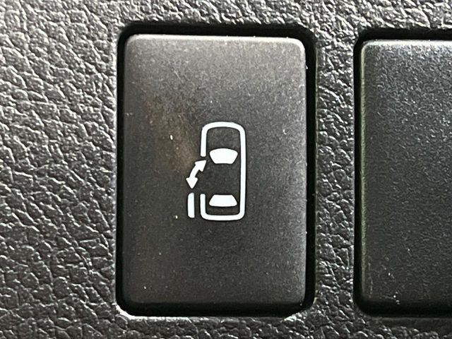 �y�p���[�X���C�h�h�A�z�X�}�[�g�L�[��^�]�Ȃ̃X�C�b�`�ŃX���C�h�h�A�̊J���\���d��������͂����ăh�A���J����K�v�������A���������q�l�ł��A�d���ו��������Ă��鎞�����N�ɊJ���߂ł��܂���