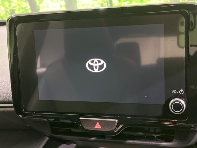�y8�C���` �f�B�X�v���C�I�[�f�B�I�z���ʂ̃f�B�X�v���C��AppleCarPlay��AndroidAuto�����p�\�B�傫�ȉ�ʂŃX�}�z�i�r�A�v���������p���������܂���