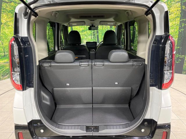 ���i�̂���������ʋ΁A���}���ɏ\���ȉ׎��X�y�[�X���m�ۂ��Ă���܂��B�Z�J���h�V�[�g��|���ƁA�傫�ȉו��̐ύڂ��\�ł���