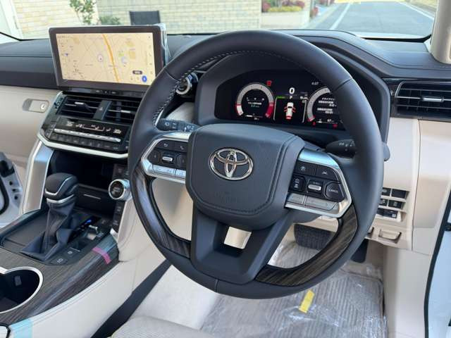 �n���h���q�[�^�[�E�X�e�A�����O�����R���E�E�b�h�R���r�n���h���B