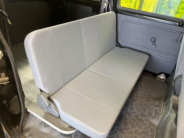 �L�X�Ƃ���2��ڃV�[�g�͋��Z���������A���S�n�����K!�F�B��Ƒ��Ƃ̂��o�����ɂ҂�����ł��B�x�r�[�V�[�g��`���C���h�V�[�g�g�p�������K�ɂ��߂�������������\���ȋ�Ԃ��m�ۂ��Ă��܂��B