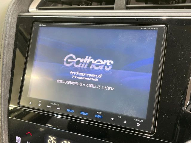 �y�����i�r�z�l�C�̏����i�r�𑕔����Ă���܂��B�i�r�̎g���₷���͂������A�I�[�f�B�I�@�\���[��!�L�����v�◷�s�͂������A�ʋ΂┃�����ȂǕ��i�̃h���C�u���y�����Ȃ�͂���