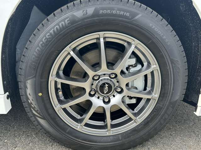 セレナ1.4 e-4ORCE ハイウェイスターV 4WD