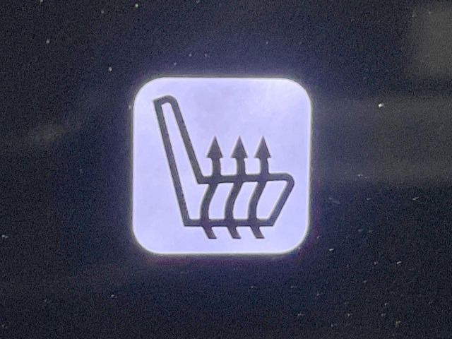 �y�V�[�g�q�[�^�[�z�������ɏd�󂷂�V�[�g�q�[�^�[!�G�A�R����葁�����܂��Ă����̂Ŋ�����̐l�����S�ł��ˁ�G�A�R���̉����͊������邩����A�Ƃ������ɂ����������߂ł��B