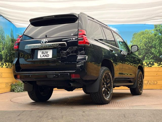 ☆全国のネクステージからお取り寄せが可能※!遠方の店舗に展示してあるクルマが気になる場合も、最寄りの店舗でご覧いただくことが可能です!是非私たちに要望をお聞かせください!※別途費用