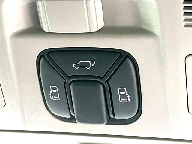 �y�����p���[�X���C�h�h�A�z�X�}�[�g�L�[��^�]�Ȃ̃X�C�b�`�Ō�ȗ����X���C�h�h�A�̊J���\���d��������͂����ăh�A���J����K�v�������A�����Ȃ��q�l�ł��ȒP�ɊJ���߂ł����K�ł���