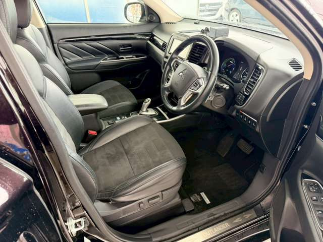 �C�ɂȂ邨�Ԃ�����܂�����E�̓d�b�ԍ����璼�ڂ��X�ɂ��₢���킹���������B�x�����@����ԗ����A��Ԃ܂łȂ�ł������������Ē����܂��B�X�^�b�t�ꓯ���A�����҂����Ă���܂��B