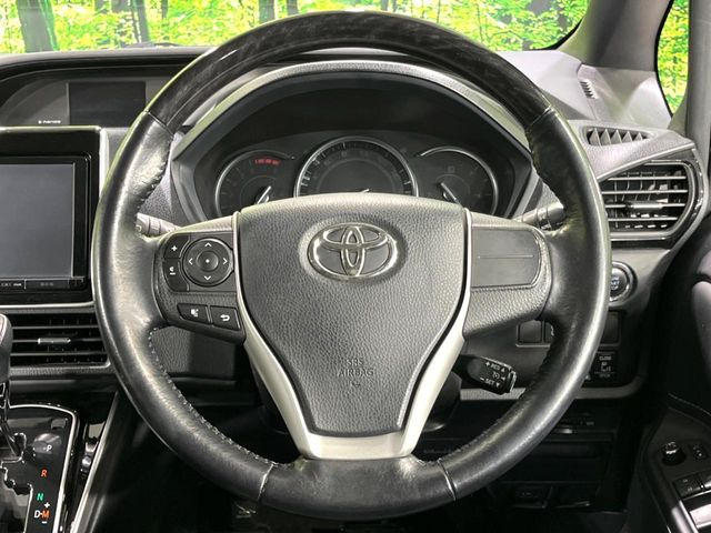 �y�X�e�A�����O�X�C�b�`�z�^�]���A�O������ڐ������炷���ƂȂ��A�I�[�f�B�I���̑��삪�\�ȕ֗��@�\!���S&���K�ȃh���C�u�����o���Ă���܂���