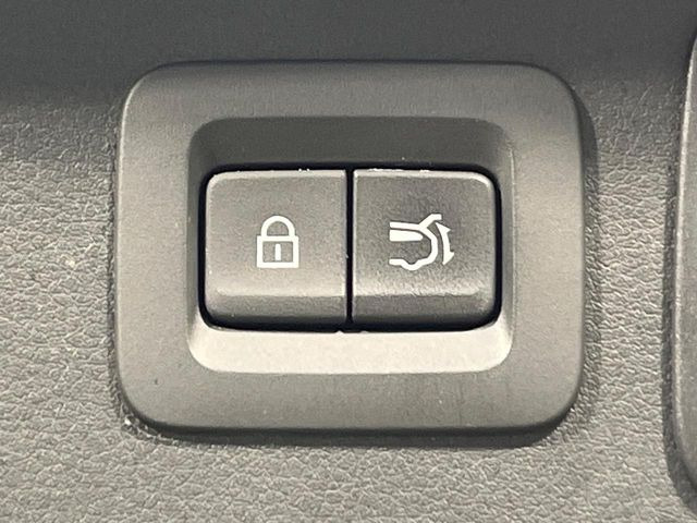 �y�p���[�o�b�N�h�A�z�X�}�[�g�L�[��^�]�Ȃ̃{�^�������������Ń��A�Q�[�g�������ŊJ���܂�!�ו��������Ă��鎞��A�����ʒu�ɂ���o�b�N�h�A��߂�ۂɕ֗��ȋ@�\�ł���