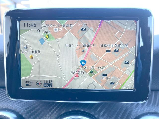 �������Z�f�X�x���c�����i�r:��̊��̂���i�r�́A����������ԓ������o���Ă���܂��BBluetooth�Đ��ȂǃI�[�f�B�I�@�\���[�����Ă���܂��̂ŁA�^�]�����y���߂܂���